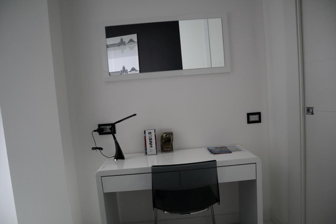 Rettifilo 201 Exclusive Rooms 나폴리 외부 사진